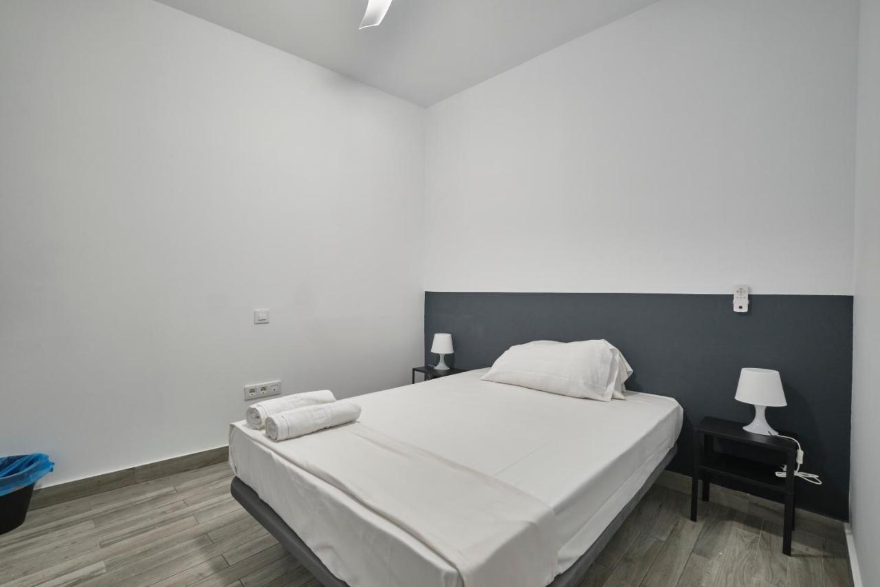 Nunez De Arce Habitaciones Madri Exterior foto
