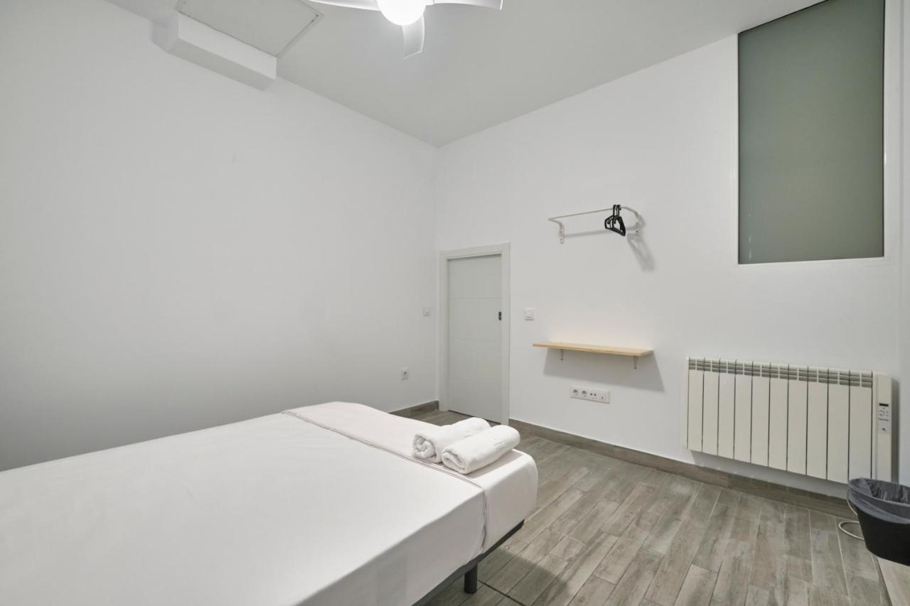 Nunez De Arce Habitaciones Madri Exterior foto