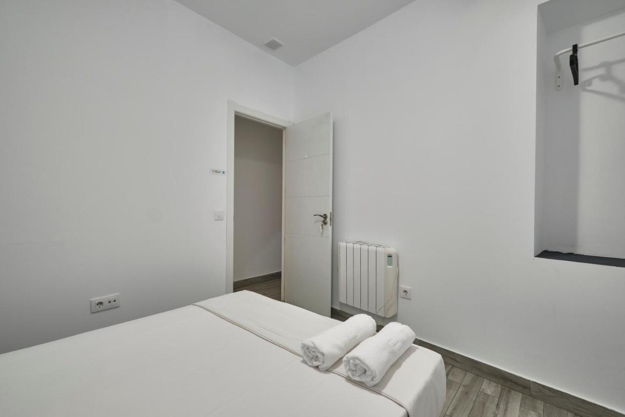 Nunez De Arce Habitaciones Madri Exterior foto