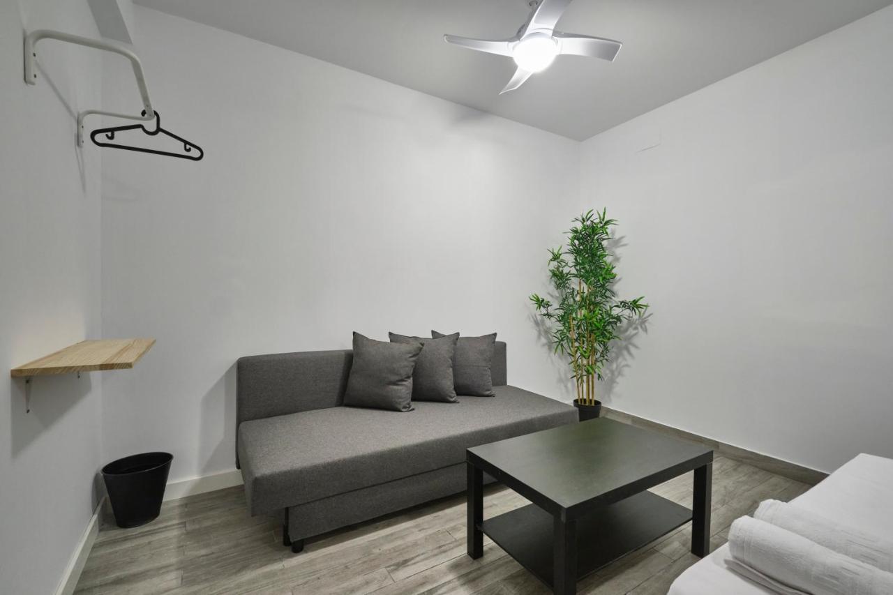 Nunez De Arce Habitaciones Madri Exterior foto